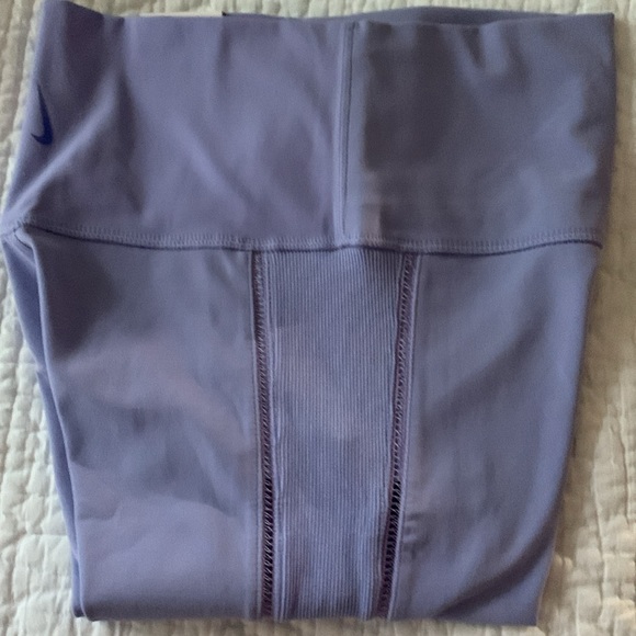 NIKE YOGA LUXE Training Leggings with 7/8 leg, high waist ribbed sides Sri Lanka - Picture 14 of 16